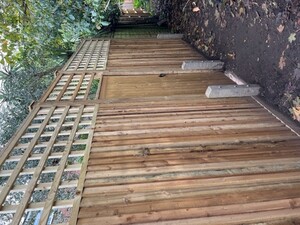 Closebaord with trellis 2 - timber Closebaord with trellis 2 - timber